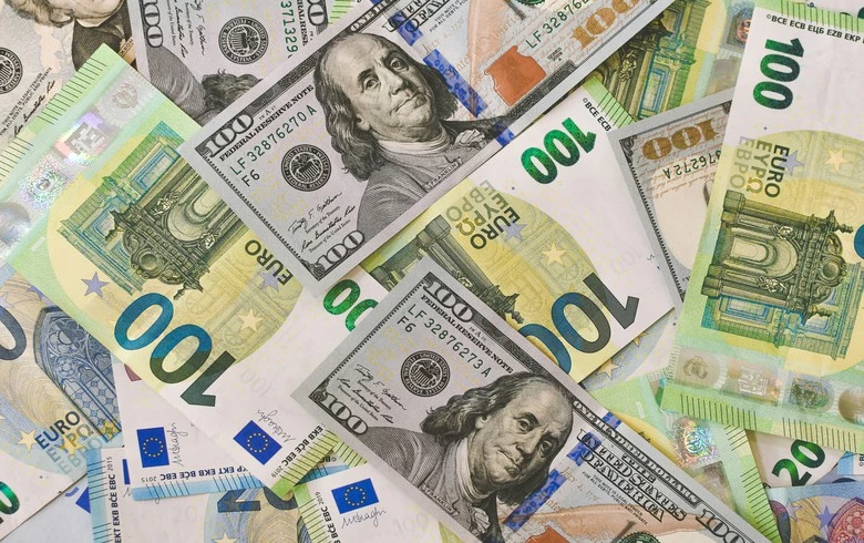 Bosnia's Federation to offer 20.5 mln euro 7-yr T-notes on Oct 1