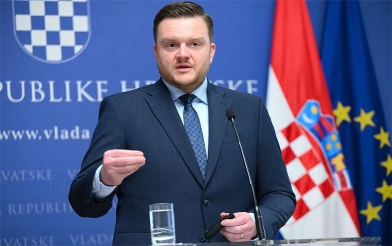 Croatia swings to gen govt deficit in H1