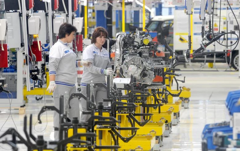 Serbia's industrial output rises 2.9% y/y in April